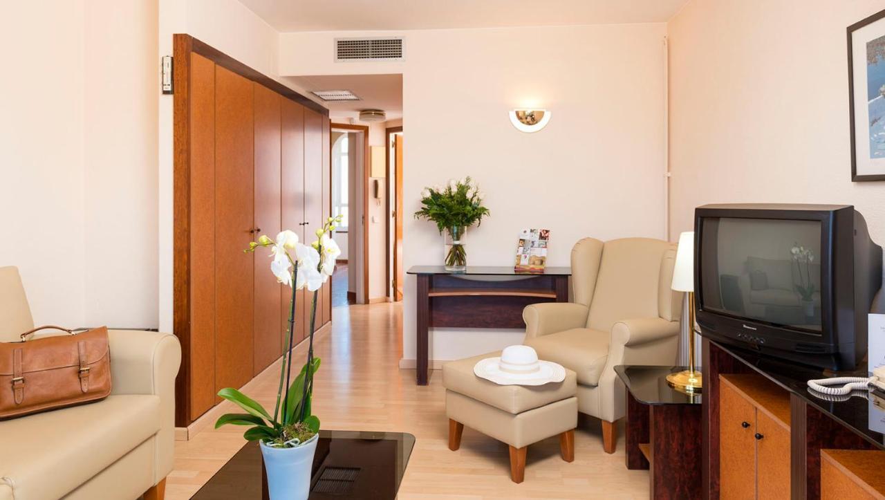 Apartamentos Guitart Lloret de Mar Exterior foto